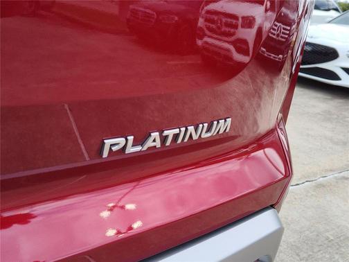 2024 Nissan Pathfinder Platinum FWD