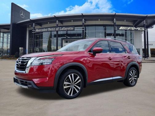 2024 Nissan Pathfinder Platinum FWD