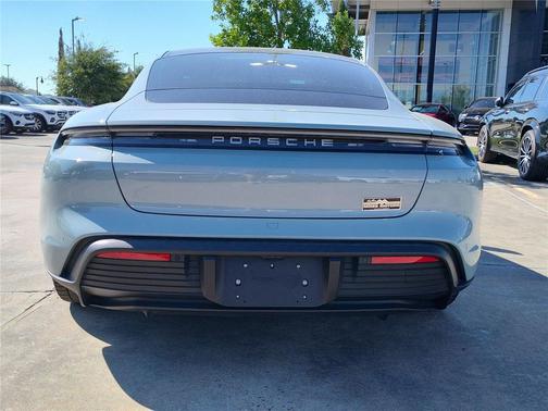 2025 Porsche Taycan 4