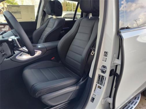 2026 Mercedes-Benz GLS 450 4MATIC