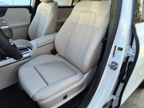 2025 Mercedes-Benz GLB 250 Base