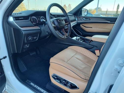 2024 Jeep Grand Cherokee L Summit