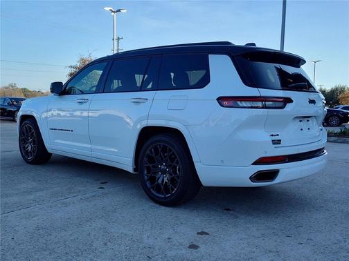 2024 Jeep Grand Cherokee L Summit
