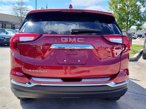 2023 GMC Terrain SLT