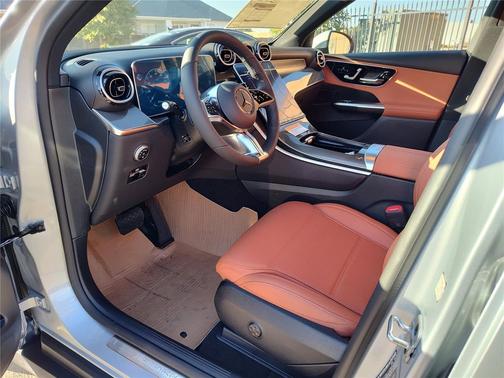 2026 Mercedes-Benz GLC 300 Base