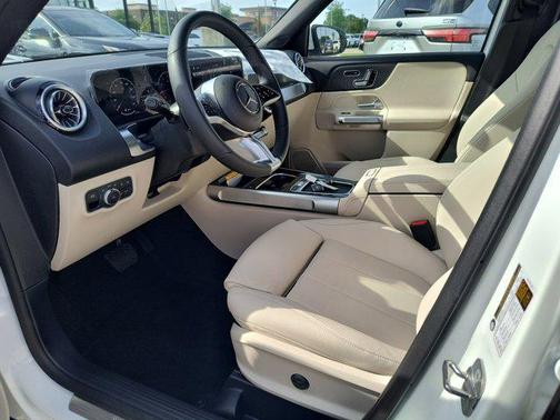 2025 Mercedes-Benz GLB 250 Base