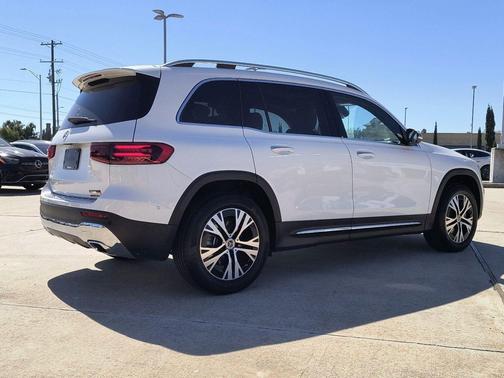 2025 Mercedes-Benz GLB 250 Base