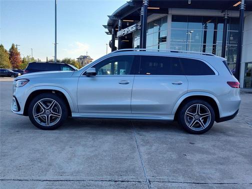 2025 Mercedes-Benz GLS 450 4MATIC