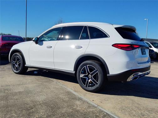 2026 Mercedes-Benz GLC 300 4MATIC