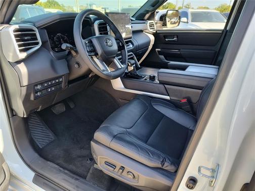 2025 Toyota Sequoia Platinum