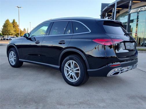 2025 Mercedes-Benz GLC 300 4MATIC