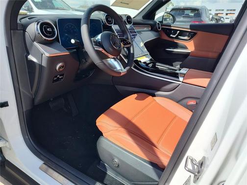 Polar White 2026 Mercedes-Benz GLC 300 4MATIC