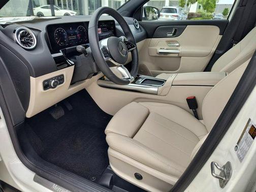 2025 Mercedes-Benz GLA 250 Base