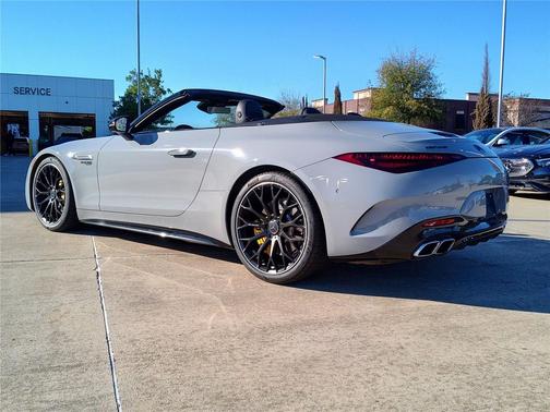 2022 Mercedes-Benz AMG SL 63 Base