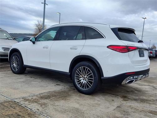 WHITE 2026 Mercedes-Benz GLC 300 Base