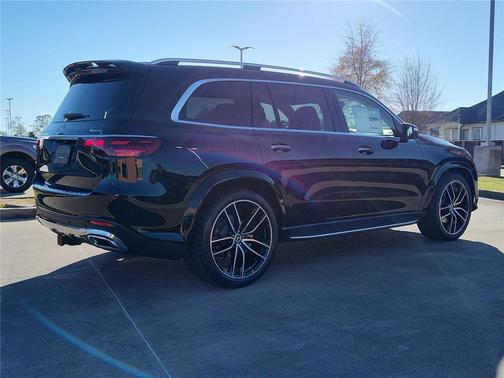 2026 Mercedes-Benz GLS 450 4MATIC