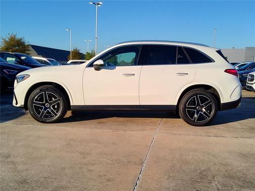 2025 Mercedes-Benz GLC 300 4MATIC
