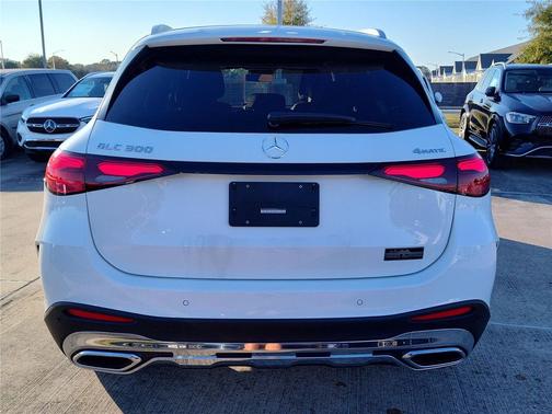 2025 Mercedes-Benz GLC 300 4MATIC