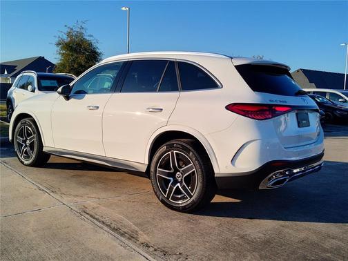 2025 Mercedes-Benz GLC 300 4MATIC