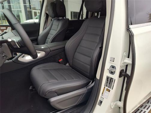 2026 Mercedes-Benz GLS 450 4MATIC