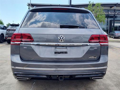 Platinum Gray Metallic 2020 Volkswagen Atlas 3.6L SE w/Technology