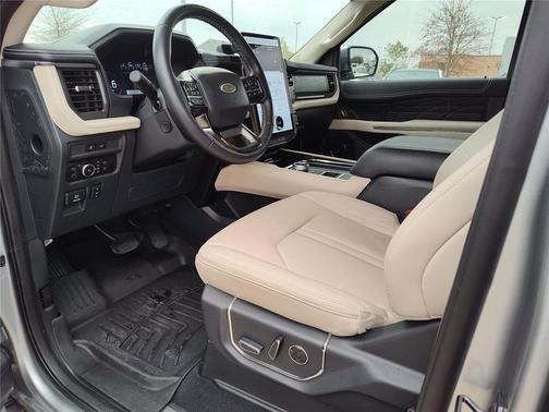 2024 Ford Expedition Platinum