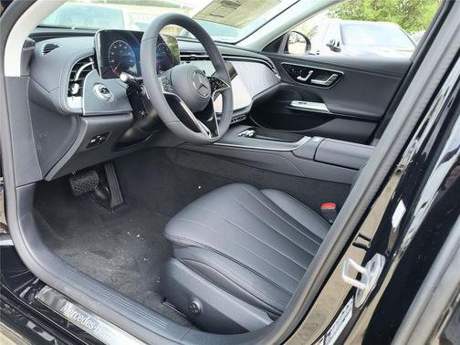 BLACK 2026 Mercedes-Benz E-Class E 350