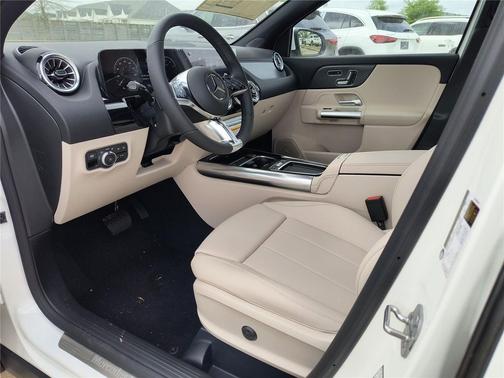 Polar White 2026 Mercedes-Benz GLA 250 4MATIC