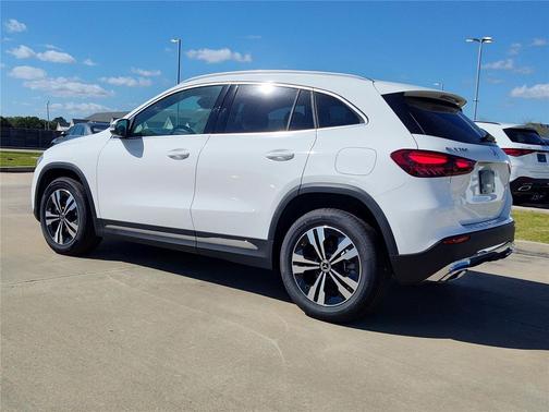 2026 Mercedes-Benz GLA 250 4MATIC