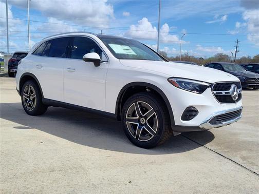 WHITE 2026 Mercedes-Benz GLC 300 Base