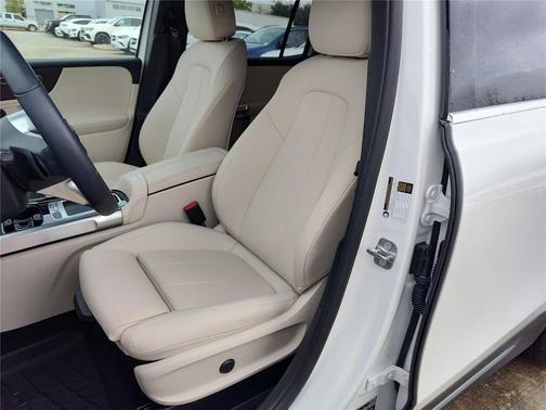 2025 Mercedes-Benz GLB 250 Base