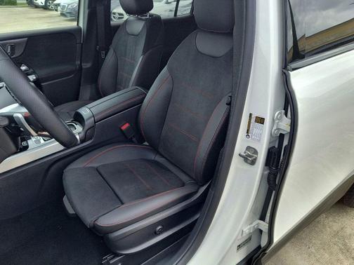 2024 Mercedes-Benz GLB 250 Base