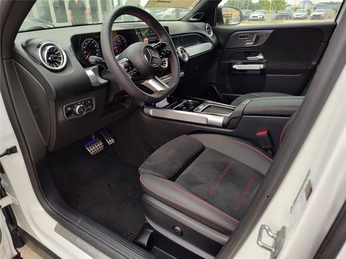 Polar White 2024 Mercedes-Benz GLB 250 Base