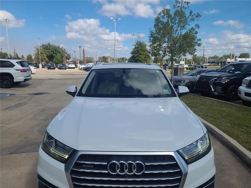 2019 Audi Q7 45 Premium Plus