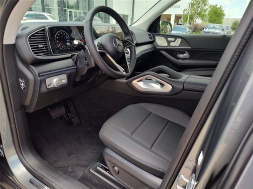 Selenite Grey Metallic 2026 Mercedes-Benz GLE 450 4MATIC