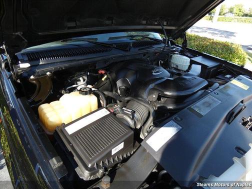 2004 Cadillac Escalade EXT Base