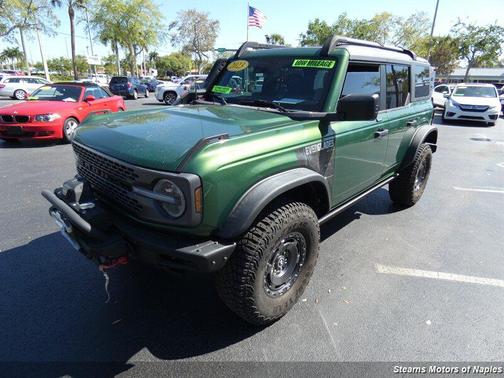 Eruption Green Metallic 2023 Ford Bronco Everglades