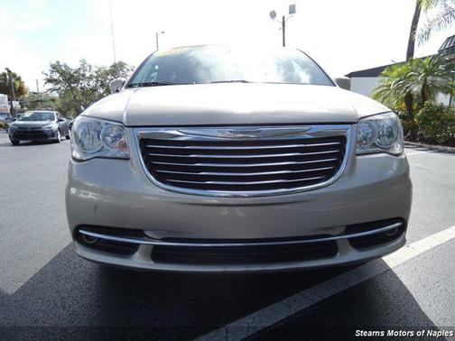2015 Chrysler Town & Country Touring