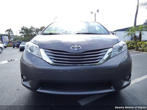 Predawn Gray Mica 2017 Toyota Sienna XLE