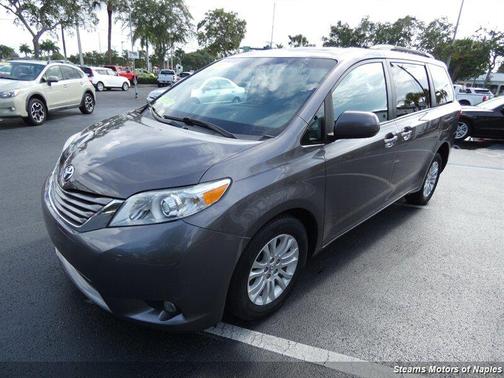Predawn Gray Mica 2017 Toyota Sienna XLE