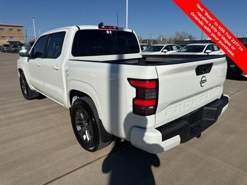 2025 Nissan Frontier SV