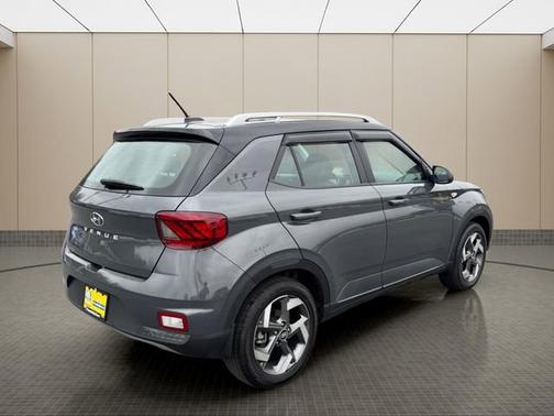2024 Hyundai VENUE Limited