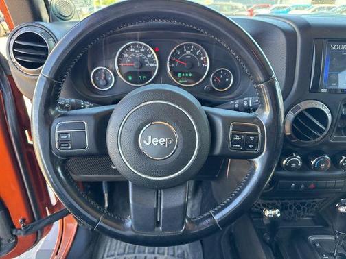 Mango Tango Pearlcoat 2011 Jeep Wrangler Unlimited Sport