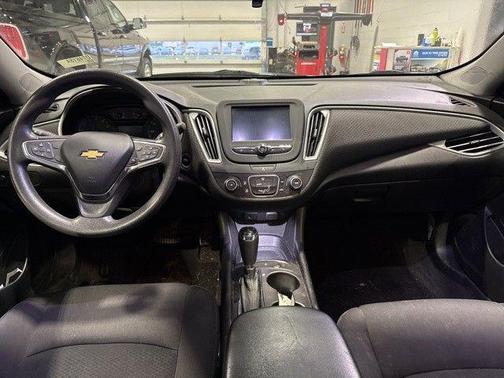 2017 Chevrolet Malibu 1LS