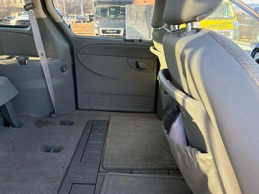 2006 Chrysler Town & Country Touring