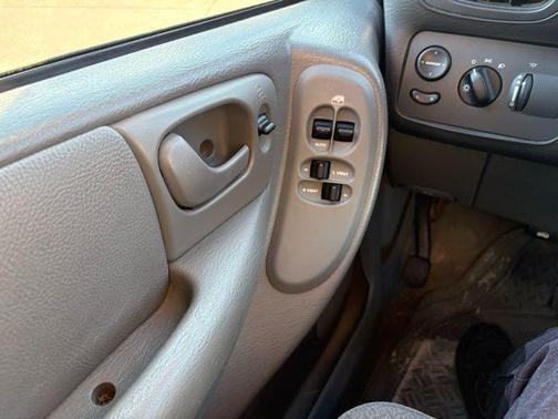 2006 Chrysler Town & Country Touring