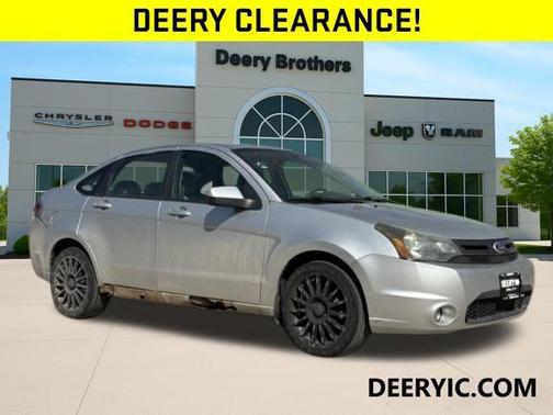Ingot Silver Metallic 2010 Ford Focus SES