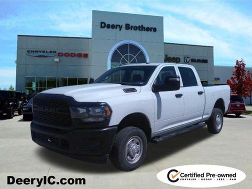 2024 RAM 2500 Tradesman Crew Cab 4x4 6'4' Box