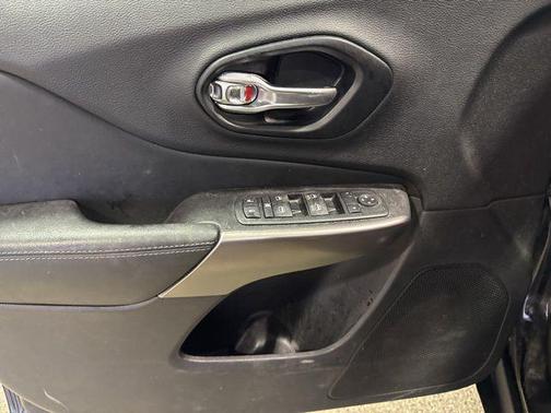 2020 Jeep Cherokee Latitude Lux