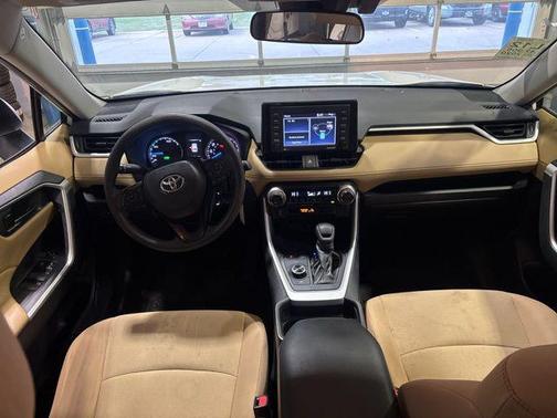 2020 Toyota RAV4 Hybrid LE